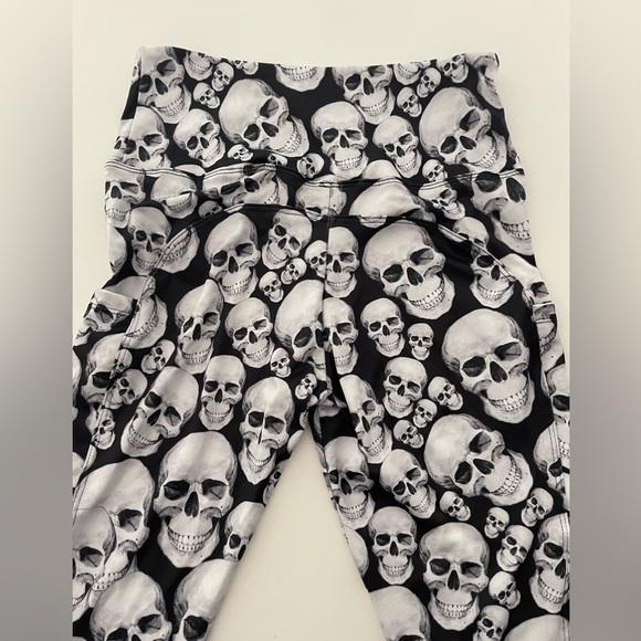 Skull Leggins - Size Small - Picture 2 of 6